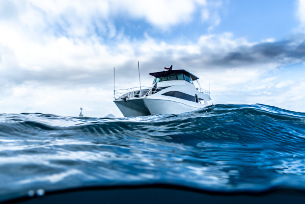 YBD Dive CentreOriental Sea Catamaran Dive Boat
